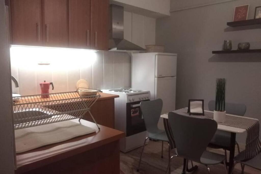 "Amelie" - Kalamata Centre Family Apartment Exterior photo