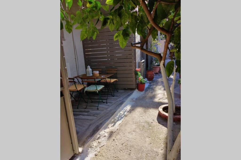 "Amelie" - Kalamata Centre Family Apartment Exterior photo